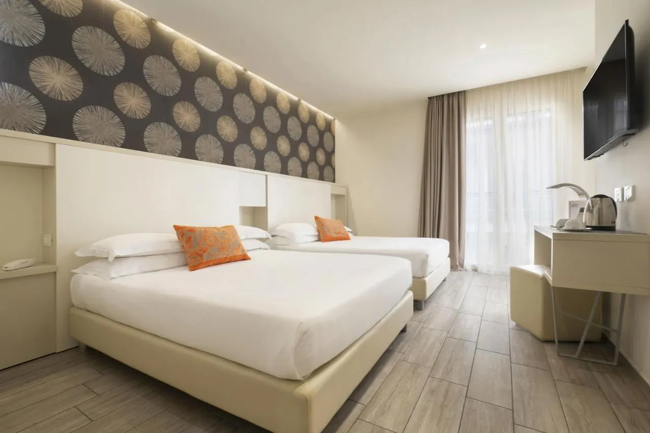 Hotel L'Hotel Rimini