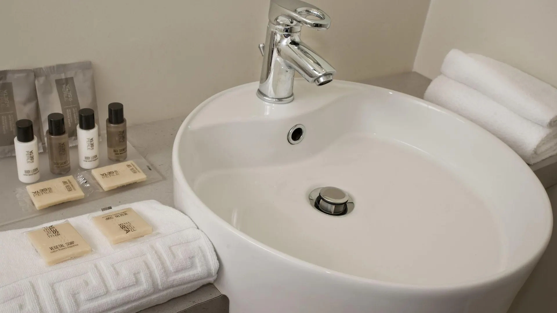 L'Hotel Rimini 3*,  Italy